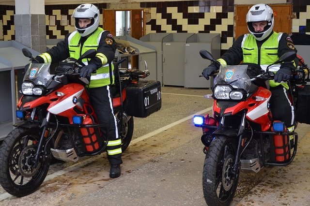 В Екатеринбурге на бoевое дежурство заступили мобильные мотогруппы спасателей