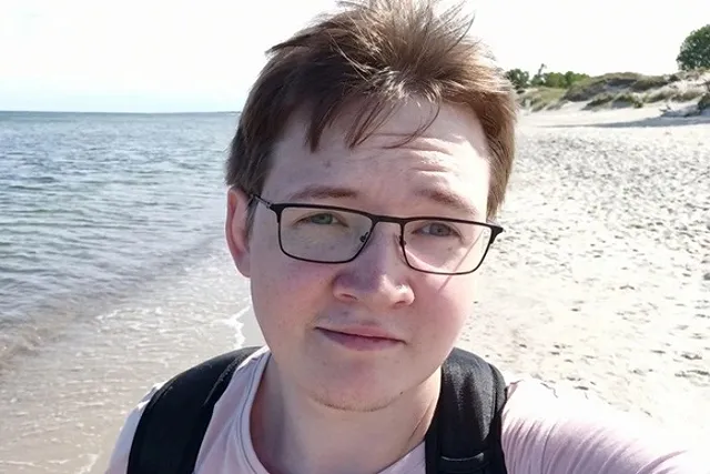 В аэропорту Екатеринбурга депортировали из России пермского журналиста