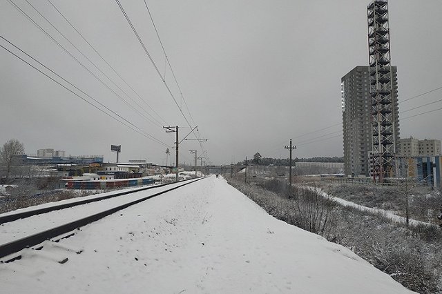 После публикации Uralweb.ru c моста на Уктусе убрали «лишние» рельсы