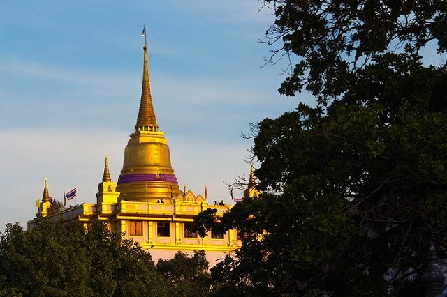 Таиланд разрешил въезд обеспеченным россиянам