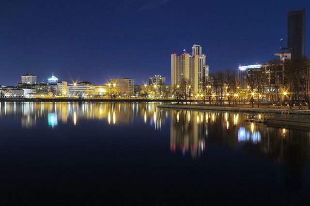 Супруги членов свердловского правительства оказались богачами