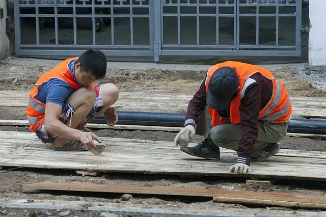 Правительство решило смягчить миграционное законодательство