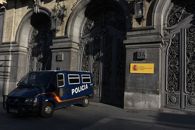 Полиция Мадрида освободила Браудера, задержанного по запросу РФ