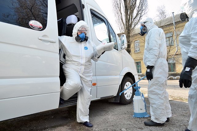 В 27 регионах России введён режим самоизоляции