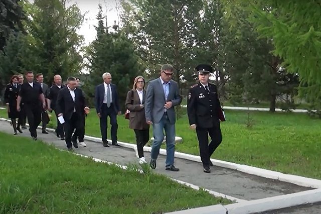 Омбудсмены УрФО проверили екатеринбургский центр временного содержания юных правонарушителей