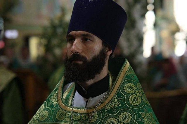 Помощник митрополита Евгения, обвинявшийся в сексуальных нападениях, ушел на СВО