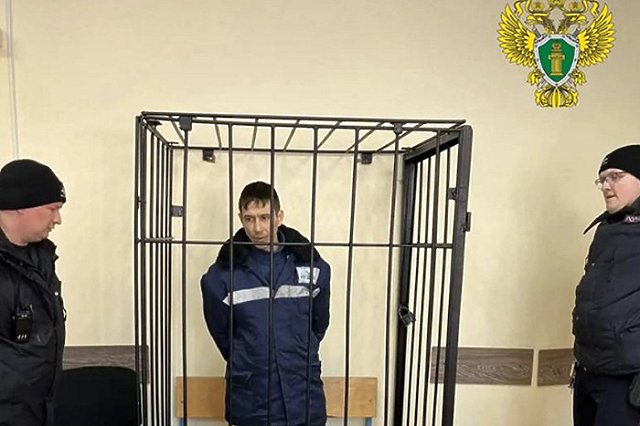 Нанёс не менее 7 ударов ножом: арестовали свердловчанина, подозреваемого в убийстве бывшей супруги-медсестры