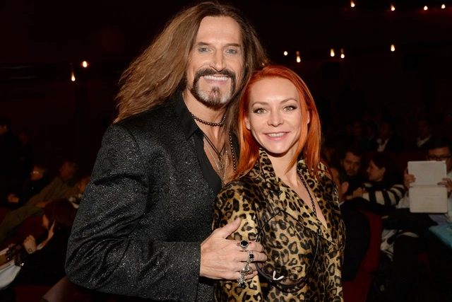 Джигурда решил развестись с женой - фигуристкой Анисиной