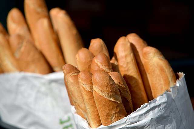 СМИ рассказали о любви элиты Северной Кореи к французским багетам