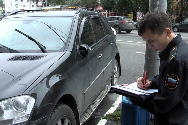 Задолжавшая экс-супругу 20 млн. екатеринбурженка лишилась кроссовера