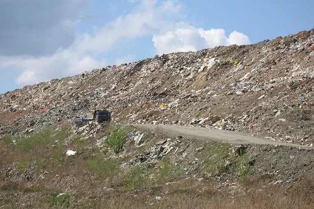 Изобретатель придумал способ снизить тарифы за вывоз и переработку мусора