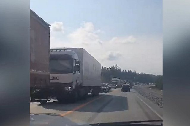 Пермский тракт опять встал в огромную пробку