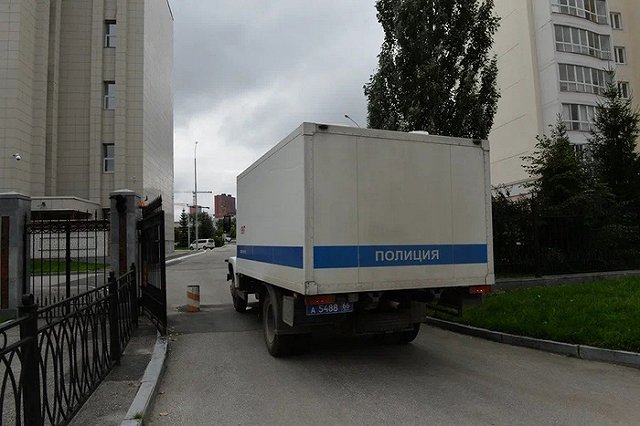 На Урале суд надолго отправил в колонию 43-летнего «бегунка»