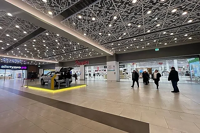 В Екатеринбурге эвакуировали крупнейший торговый центр