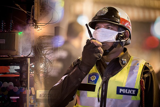 В Таиланде грузовик, уходивший от полиции, сбил туристов из России