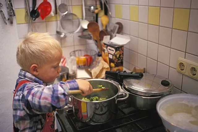 Екатеринбуржцы в соцсетях соревнуются в исполнении нестандартных обещаний