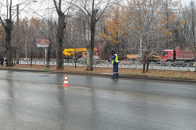 «Решила сократить свой путь». Школьница попала в жуткое ДТП на Крестинского