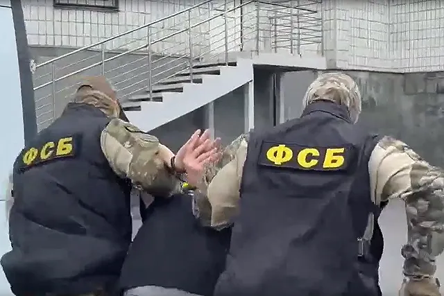 Уралец отправлял военным по почте взрывные устройства под видом парфюма