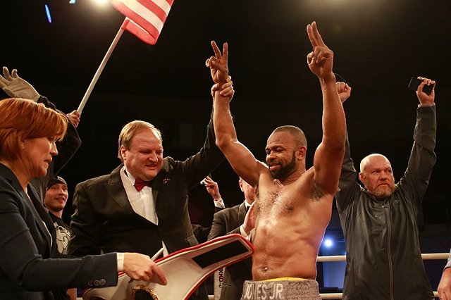 Рой Джонс получил российский паспорт