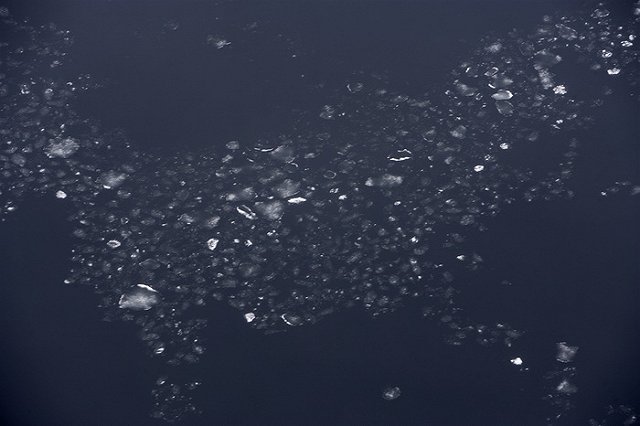 Двое детей погибли подо льдом озера Чебаркуль из-за невнимательности воспитателя