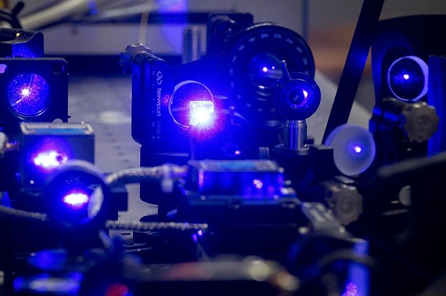 Российские ученые провели эксперимент по беспроводной передаче энергии