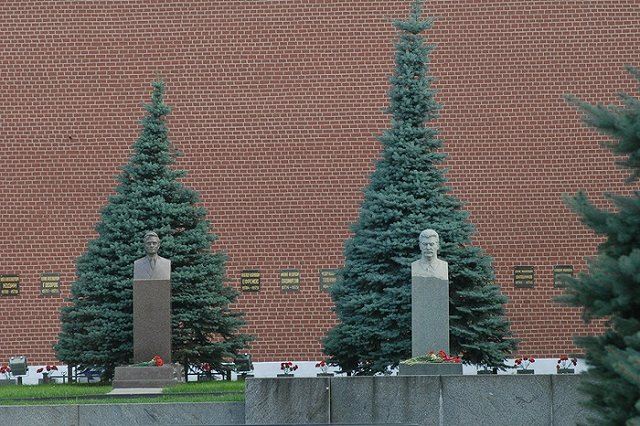 На Урале пенсионер 10 лет добивается реконструкции кладбища фронтовиков