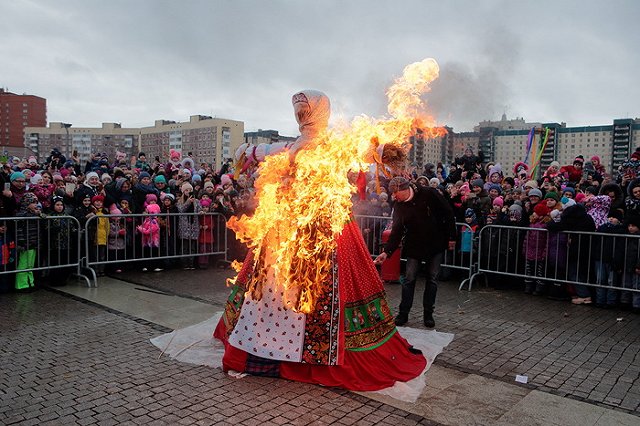 На Масленицу в ЦПКиО пустили дополнительные трамваи