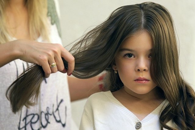 Родители 17-летней екатеринбурженки, приглашенной на работу в ОАЭ, обратились к ФСБ