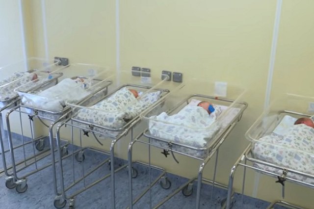 На Урале отец насмерть придавил во сне долгожданного ребенка