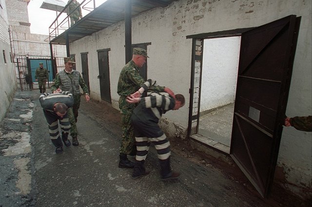 Житель Челябинска получил 23 года колонии за насилие над девочкой