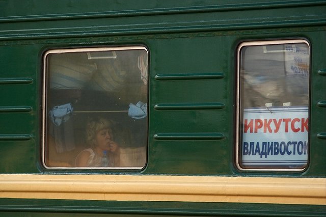 СвЖД: Каждый 3-й билет на поезда дальнего следования в 2016 году был электронным