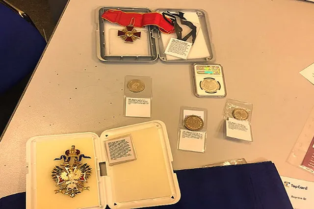 Контрабанда орденов и монет Российской Империи