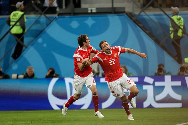 Белорусы возненавидели кафе после предложения поболеть за Россию