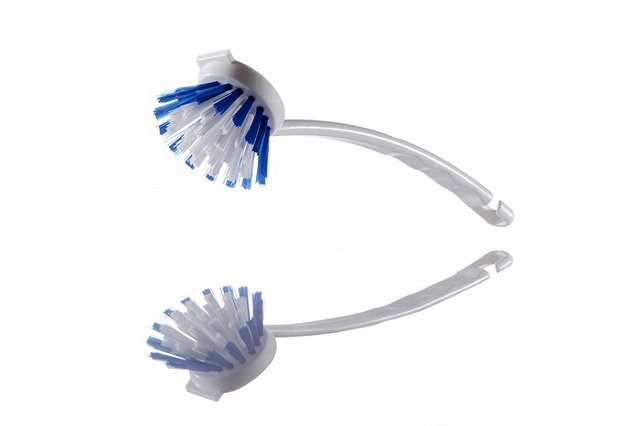 58-летняя британка ухаживала за лицом резиновыми перчатками ради молодости