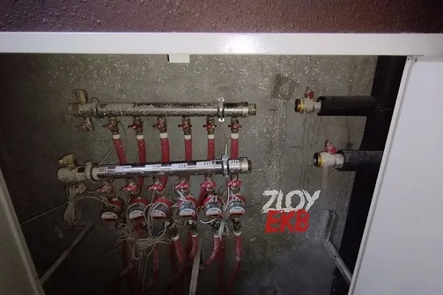 В Екатеринбурге неизвестные начали снимать переходники из латуни с систем отопления в новостройках