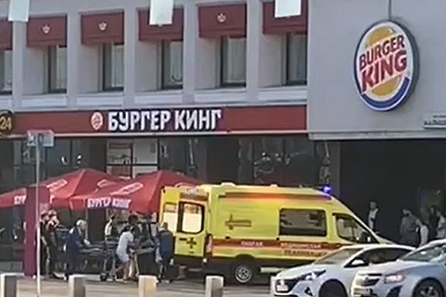 В центре Екатеринбург неизвестные устроили поножовщину