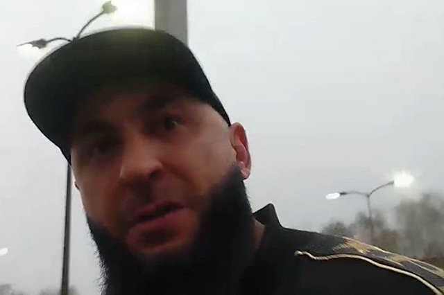 Силовики задержали мужчину на Mercedes, напавшего на девушку в Екатеринбурге