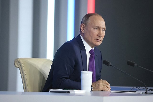 Путин назвал страны, которые не принимают суверенные решения, колониями