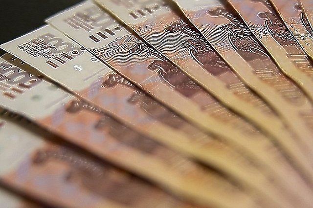 В Кольцово поймали мигранта, который пытался вывезти из Екатеринбурга миллионы