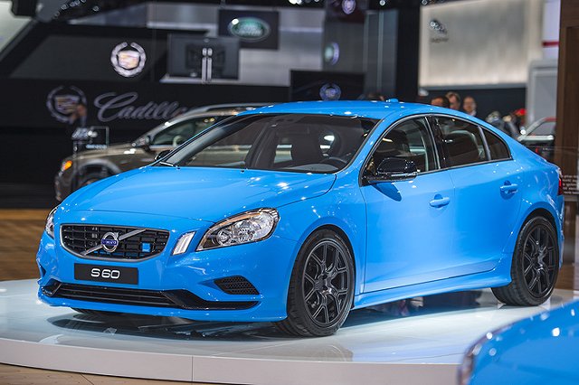 Какие автомобили подорожают в России с 1 января