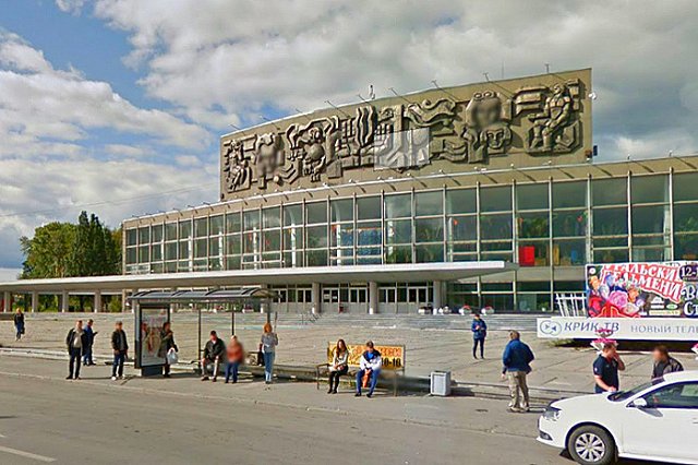 Площадь у Дворца молодёжи превратят в фан-зону на период ЧМ по футболу