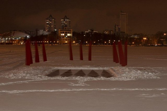 На Плотинке прошел пикет, посвященный истории Краснознамённой группы