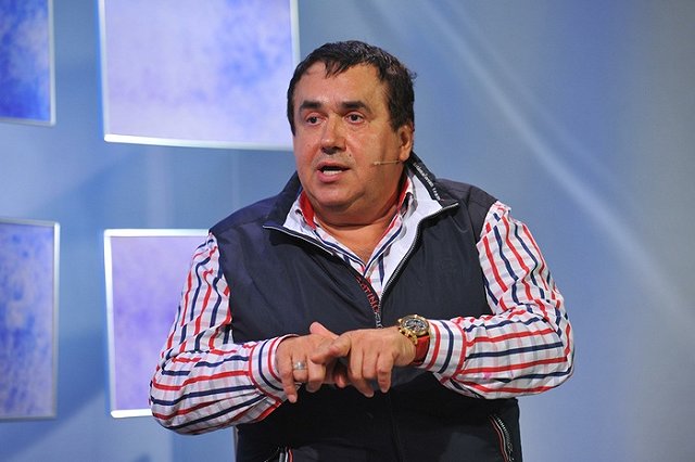 Садальский отреагировал на выздоровление Алибасова фотографией на фоне гроба