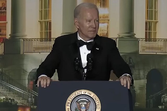 Байден попросил гостя Белого дома «заткнуться»