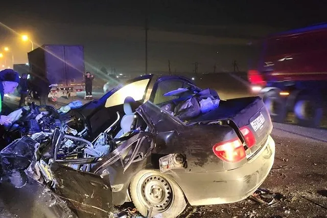 Водитель Nissan погиб на трассе под Белояркой, столкнувшись с «ГАЗелью»