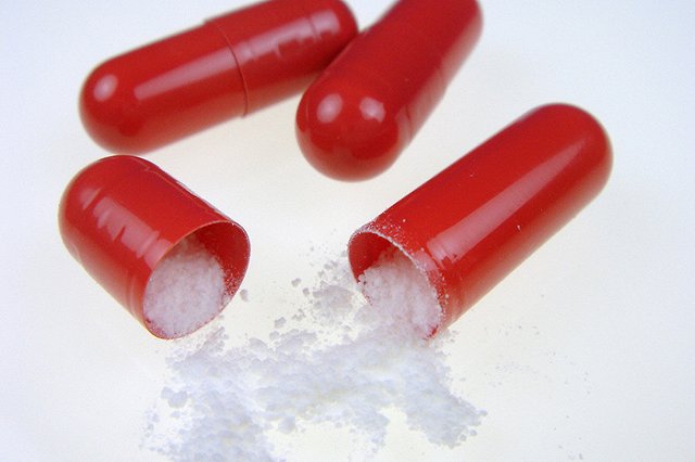 Медведев расширил список запрещенных в РФ наркотических средств