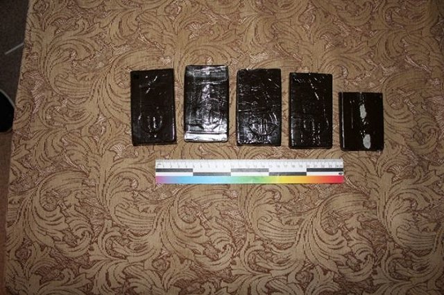 Две школьницы госпитализированы в Первоуральске после курения «вещества»