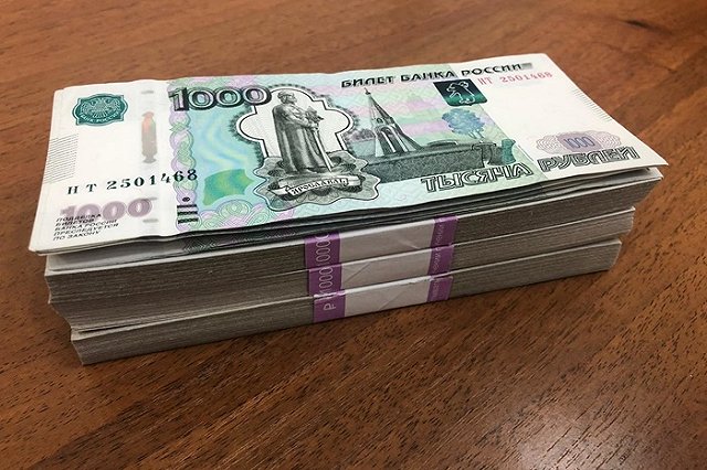 В Госдуме призвали считать зарплаты россиян по-новому