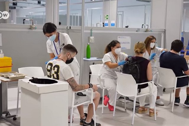 В Германии суточный прирост больных COVID-19 увеличился более чем вдвое