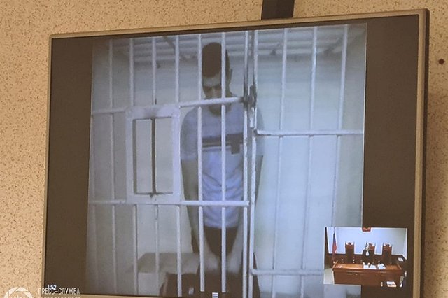 Суд оставил в СИЗО екатеринбуржца с пистолетом Романа Штадлера